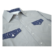 Load image into Gallery viewer, Dove Gray / Rowel Print Long Sleeve Performance Western Shirt
