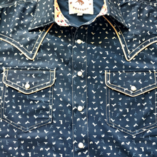 Load image into Gallery viewer, Rowel Western Icon Short Sleeve Performance Western Shirt

